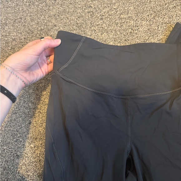 Lululemon Base Pace Graphite - Picture 2 of 3